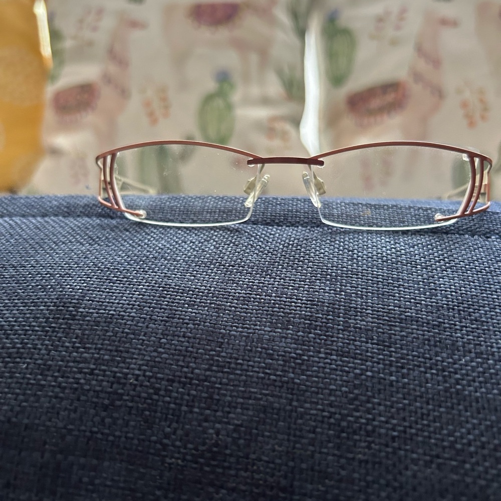 Unique Designer Women’s frames - Picture 4 of 8